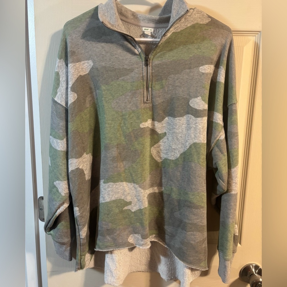 Women’s Aerie Camo Half Zip Pullover Sweatshirt
